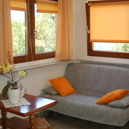 In With Balcony, Air Conditioning, Wifi, Washing Machine *