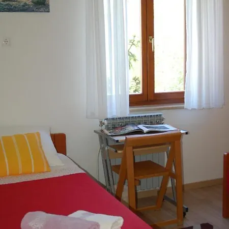 Lägenhet In With Balcony, Air Conditioning, Wifi, Washing Machine